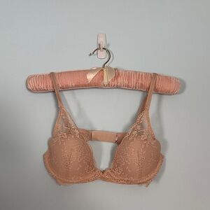 Victoria's Secret Love Cloud Lace Plunge Bra in Light Nude